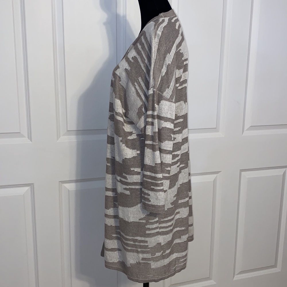 Beautiful Chico’s Easywear Cardigan 16/18 (Chico’s size 3) - Picture 3 of 7
